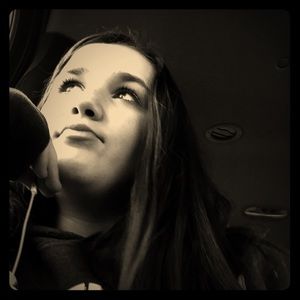 Meet your Posher, Angie